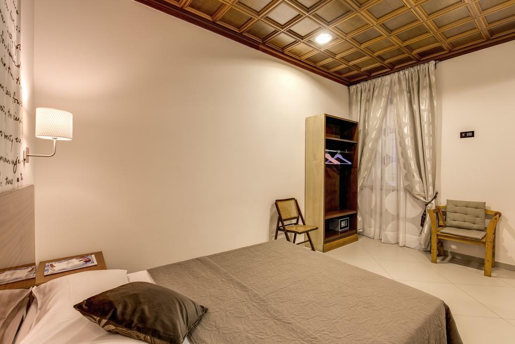Persepolis Guest house 3*