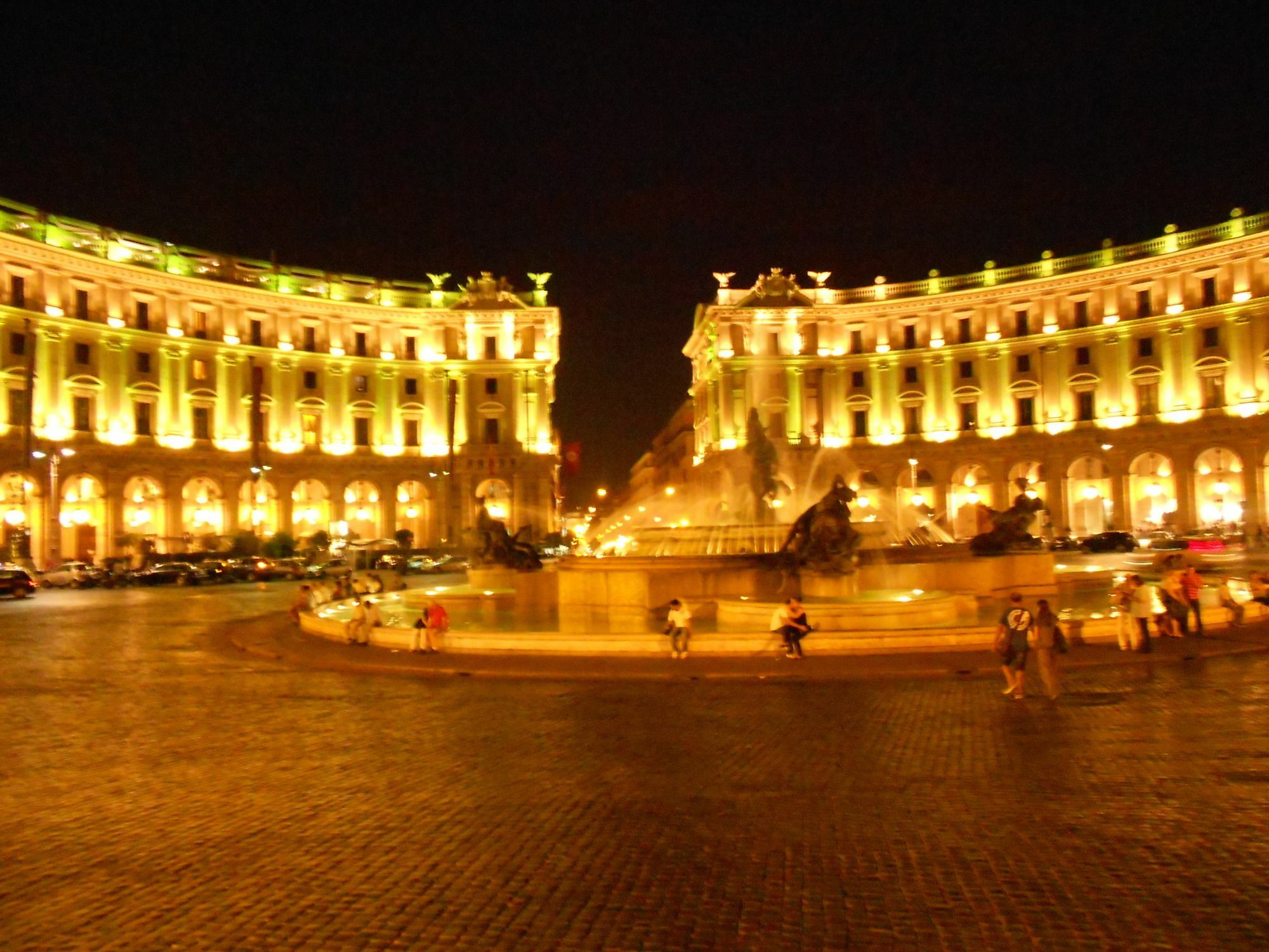 Guest house Persepolis