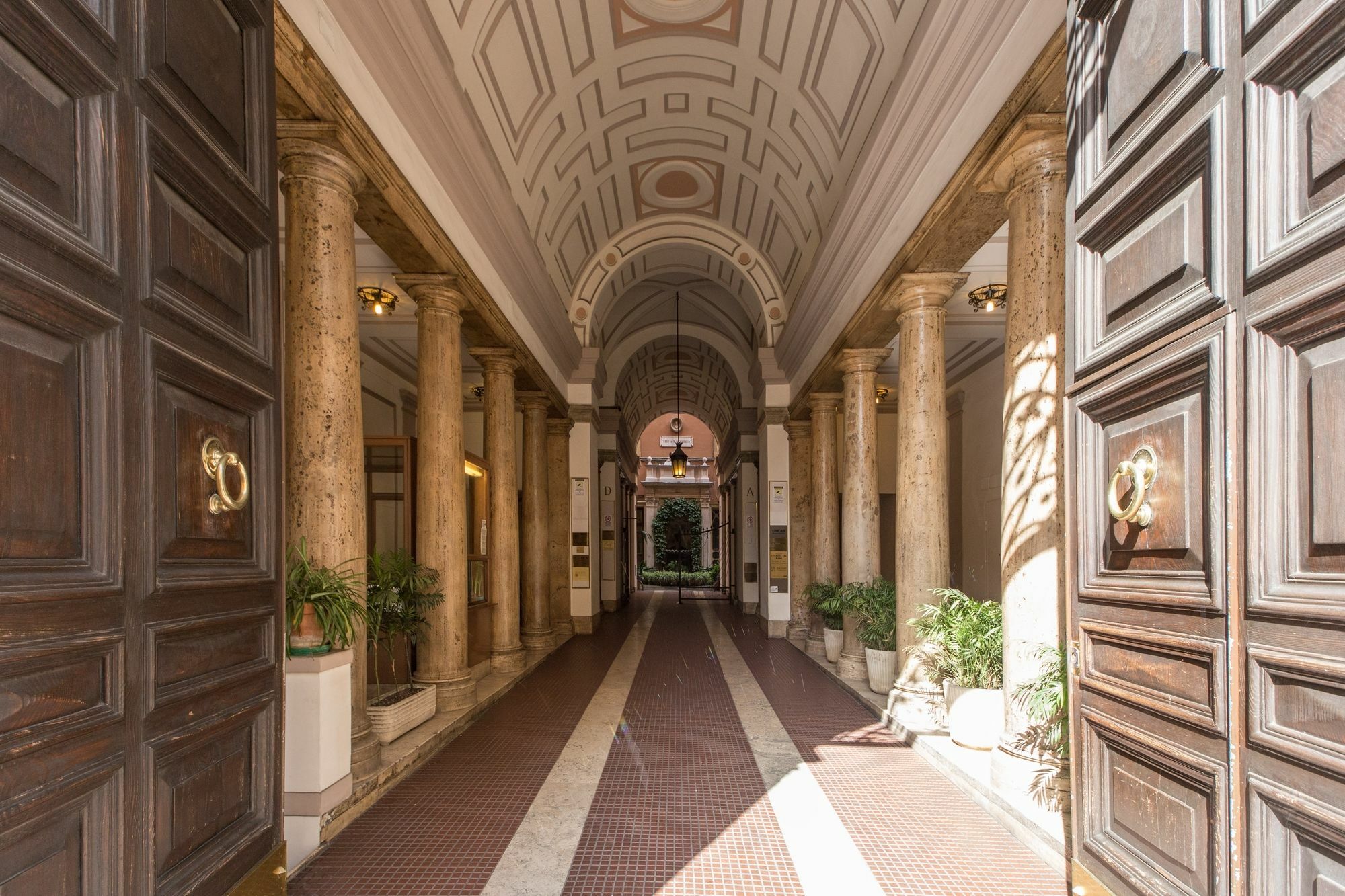 Guest house Persepolis Rome