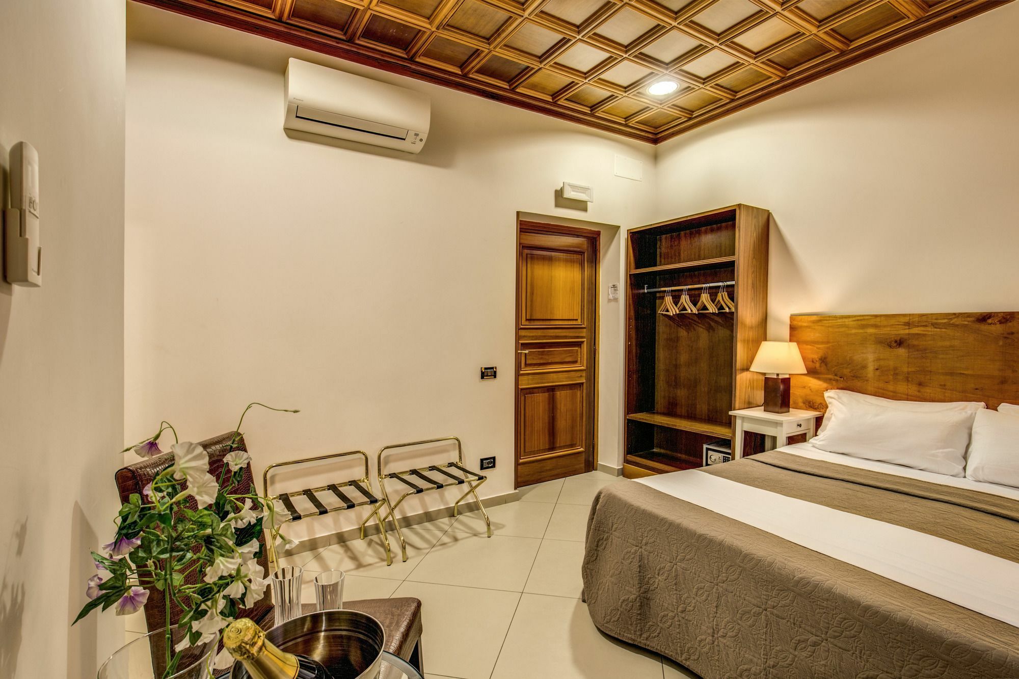 Guest house Persepolis Rome