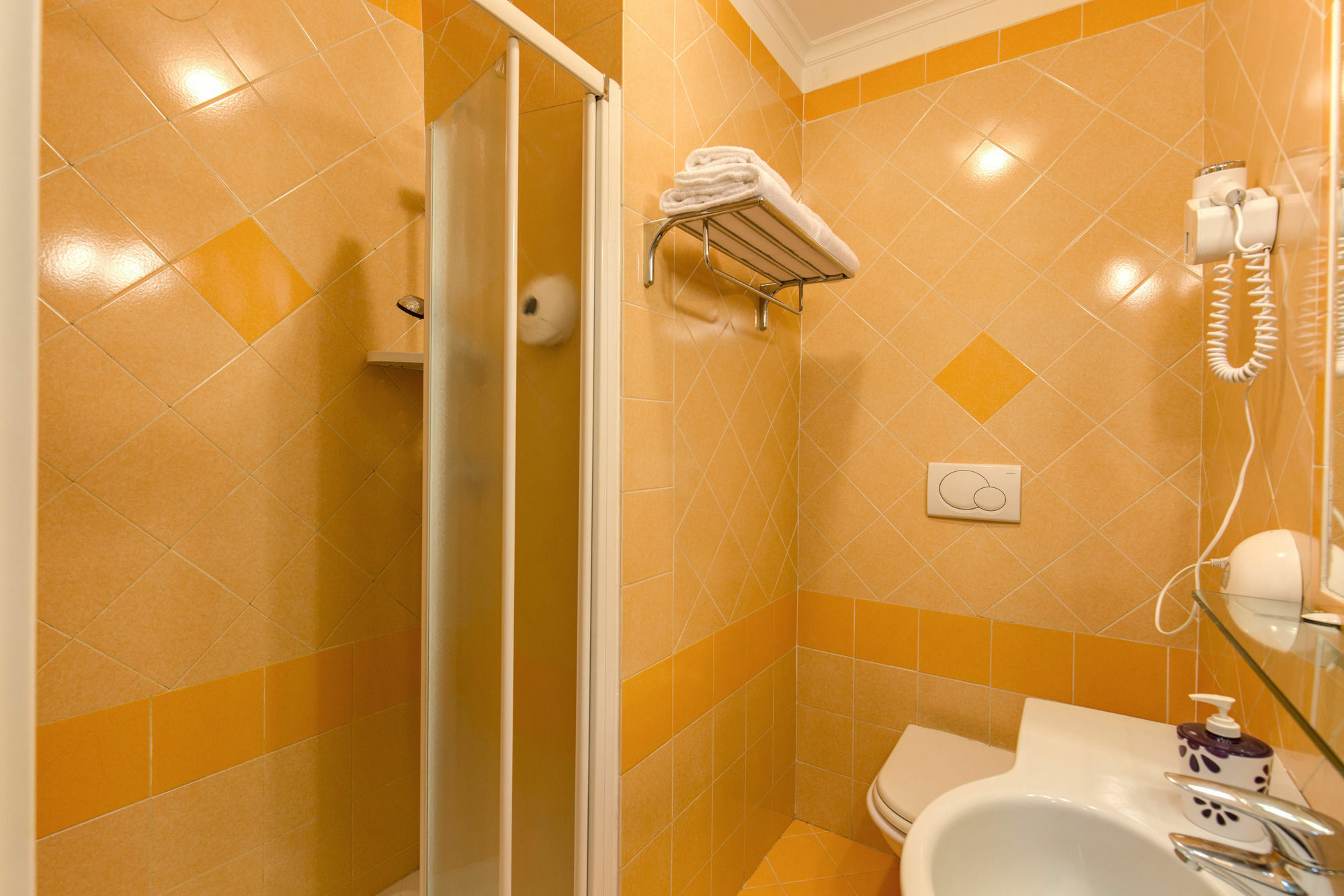 Guest house Persepolis 3*